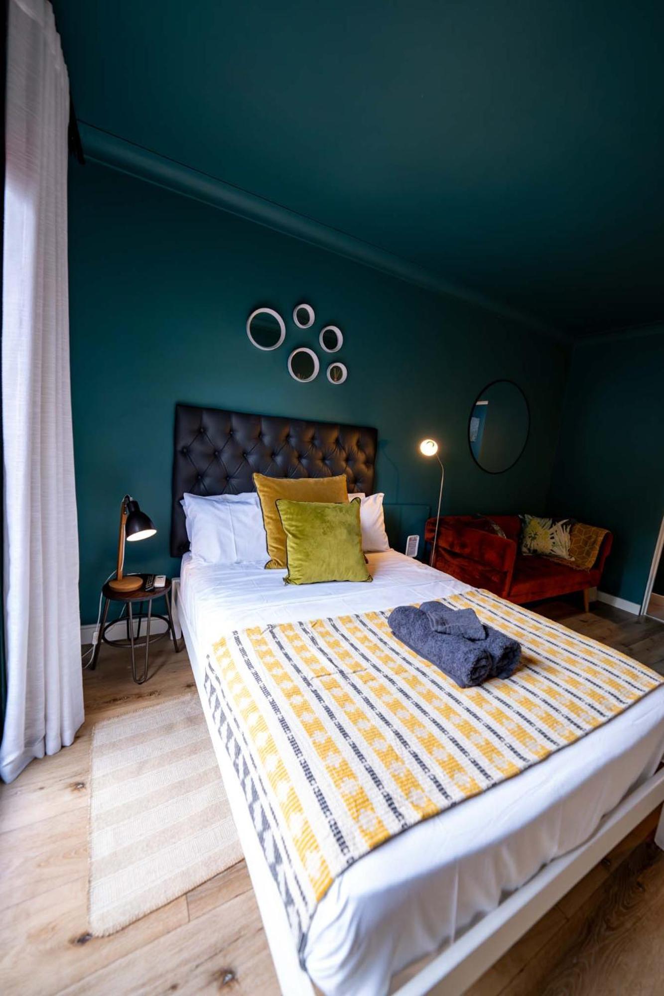 Point's Snug - Indulge In An Urban Oasis *